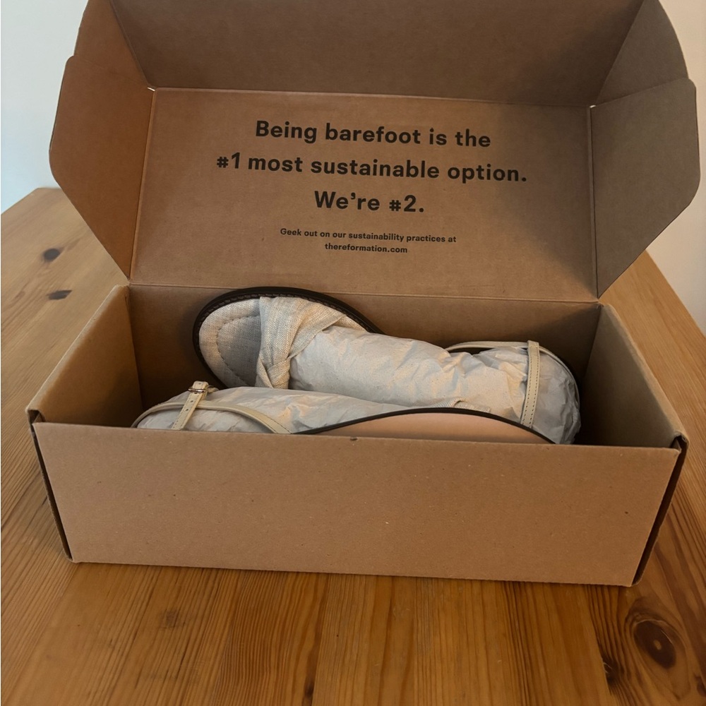 Brand New Reformation Cassidy Flat Knotted Sandals
